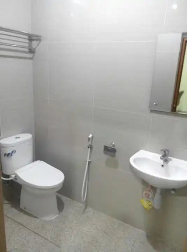 Bathroom 5, Padma Homestay, Bandung