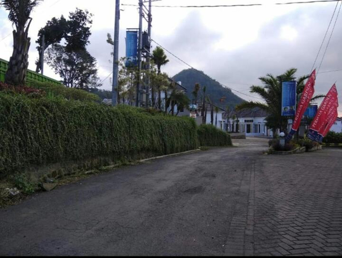 Others 2, Full House Emerald Villa i6 2 BR Near JTP 3, Malang
