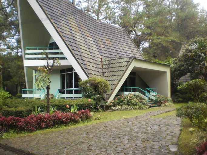 Exterior & Views 1, Hotel Lembah Safari Cisarua, Bogor