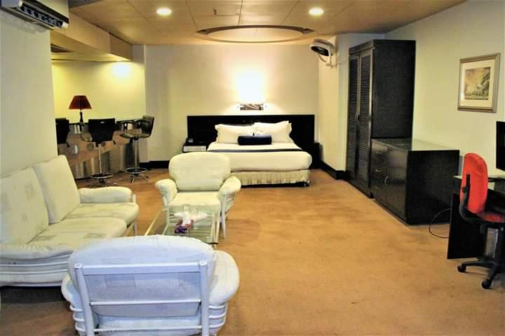 Others 4, Al-safina Hotel, Lahore