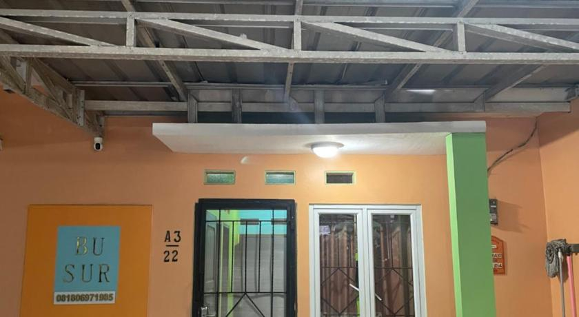 Exterior & Views 4, Bu Sur Homestay, Bogor