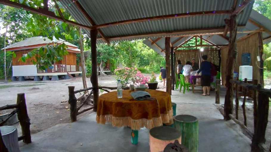 Food & Drinks, Bernadeth Cottage Kei, Southeast Maluku