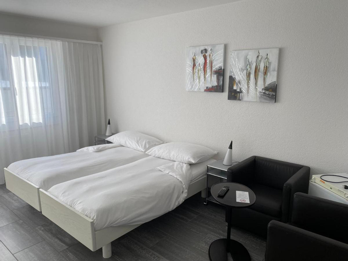 Bedroom 2, Hotel Baren Niederscherli, Bern