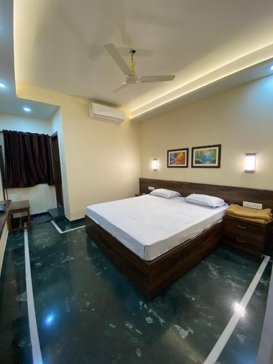Bedroom 4, Shivam Hotels, Kolkata