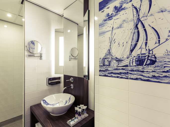 Bathroom, Citadines Canal Amsterdam - Europe, Amsterdam