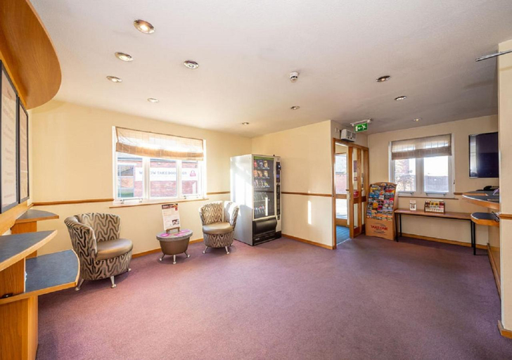 Others 4, Stables Inn, Aintree, Sefton