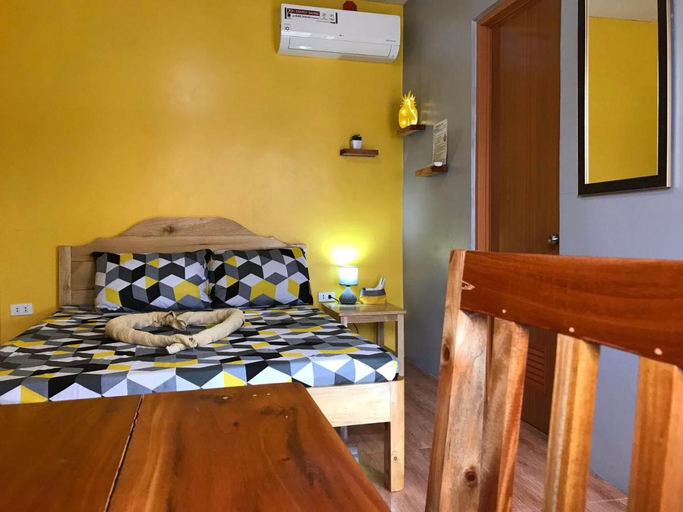 Bedroom 3, Ananas Guesthouse, Moalboal