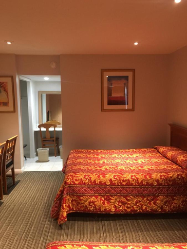 Bedroom 2, Century Inn, Los Angeles