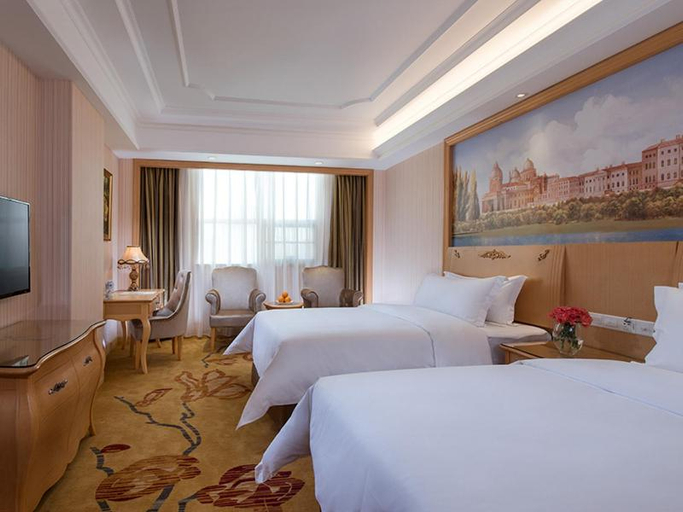 Bedroom 5, Vienna International Hotel Longhua, Shenzhen