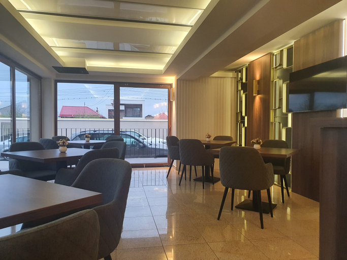 Food & Drinks, Pensiunea Mystique, Arad