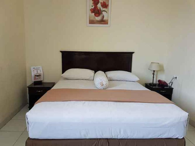 Bedroom 1, Lotus Hotel, Parepare