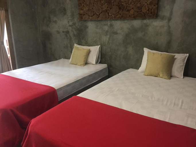 Bedroom 5, Watukarung Ristu Homestay, Pacitan