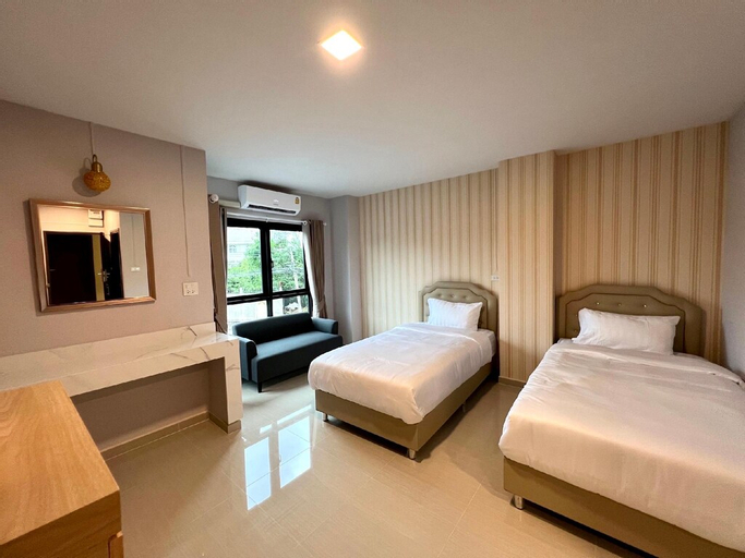 Bedroom 2, CASA Grand Hotel, Muang Samut Prakan