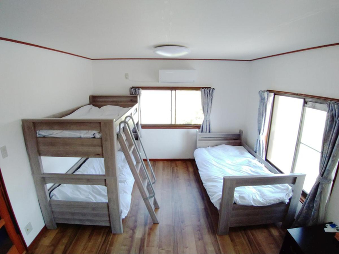 Bedroom 2, Business Hotel Shizusato Ryokan, Ōgaki