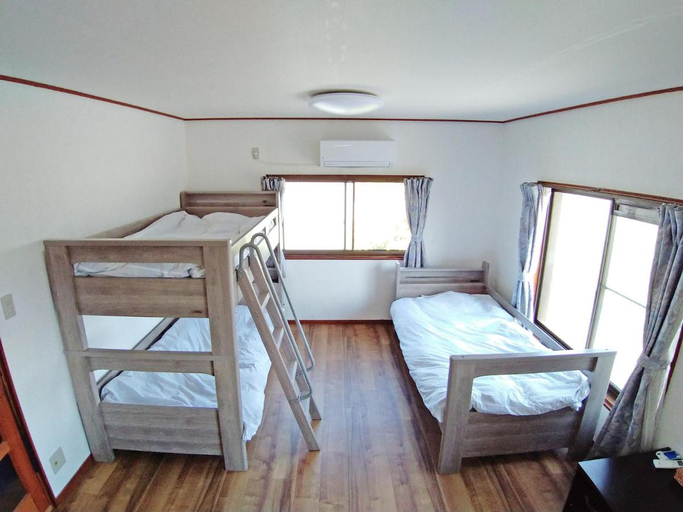 Bedroom 3, Business Hotel Shizusato Ryokan, Ōgaki
