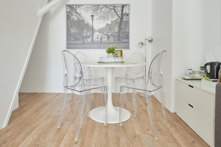 Others 4, Het Gecroonde Swaert B&B, Middelburg