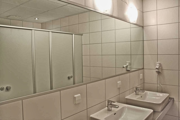 Bathroom 2, Gastehaus Kaiserpassage, Karlsruhe