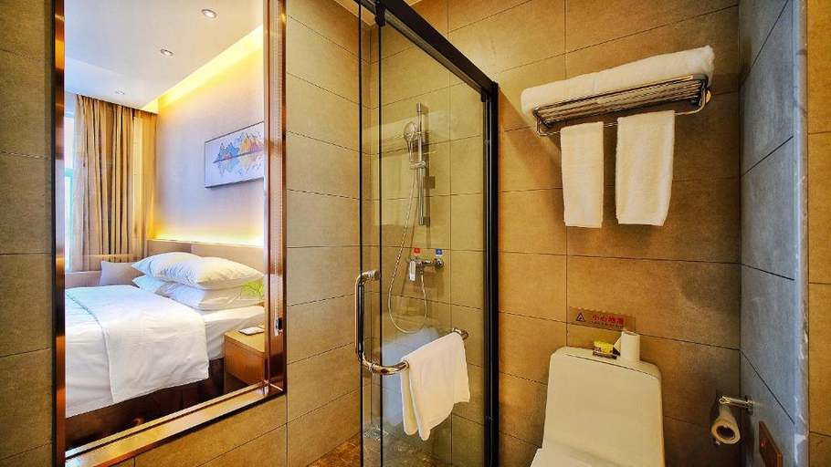 Bathroom, Jinbaiyi international hotel, Shenzhen