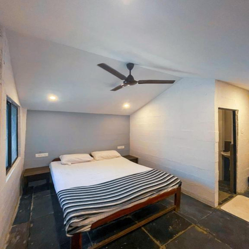 Bedroom 4, 12 Monks Hostel Goa, North Goa