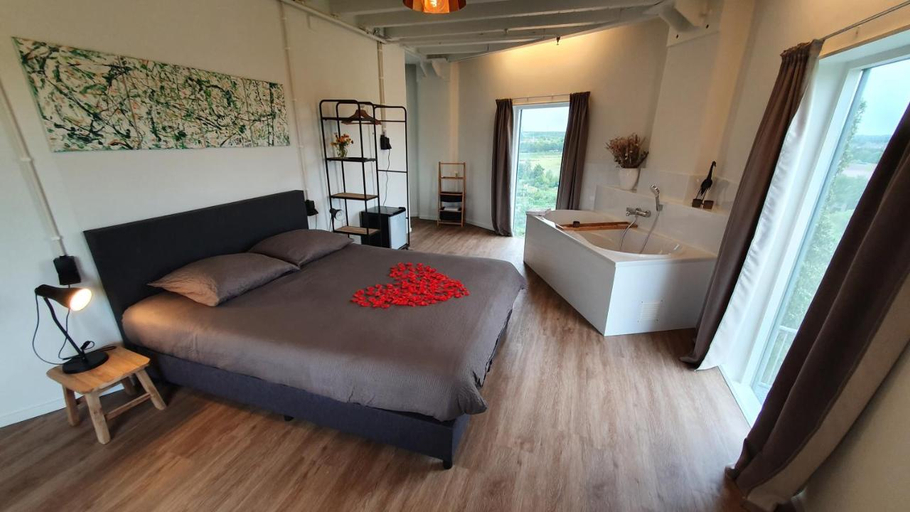 Bedroom 5, Hotel de Watertoren, Dordrecht
