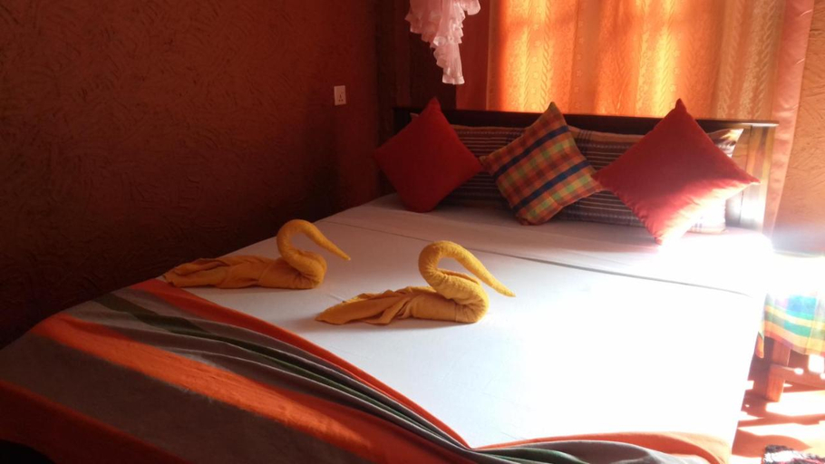 Bedroom 2, Hotel Hideaway Garage, Dambulla