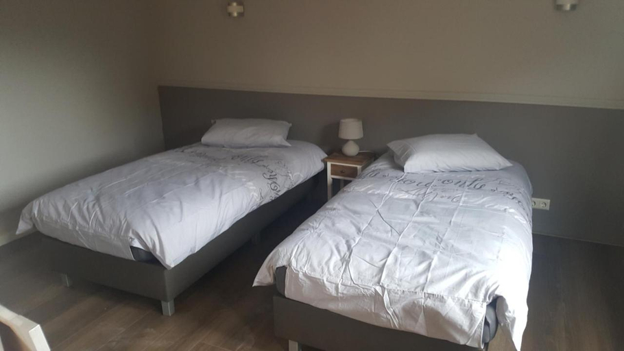 Bedroom 2, Het Zwanennest, Landsmeer