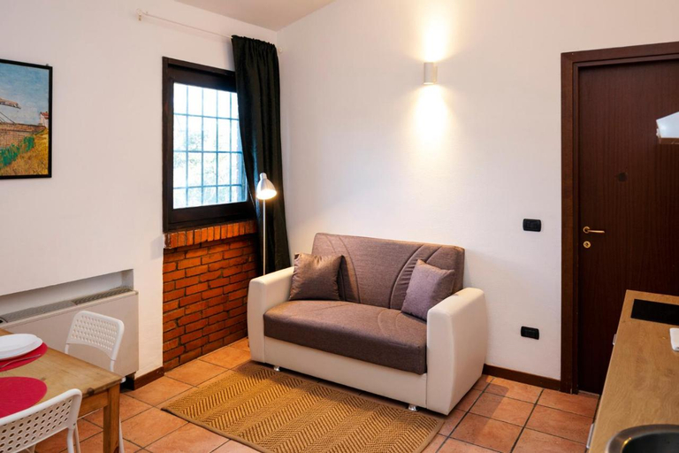 Others 4, Residence San Raffaele 1, Milano