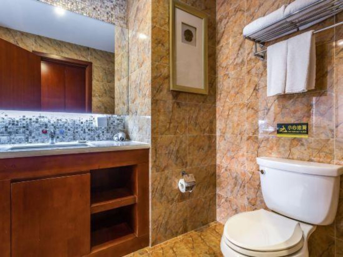 Bathroom 5, Yangfang Shengli Hotel, Beijing