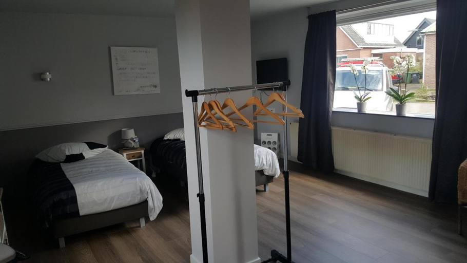 Bedroom 4, Het Zwanennest, Landsmeer