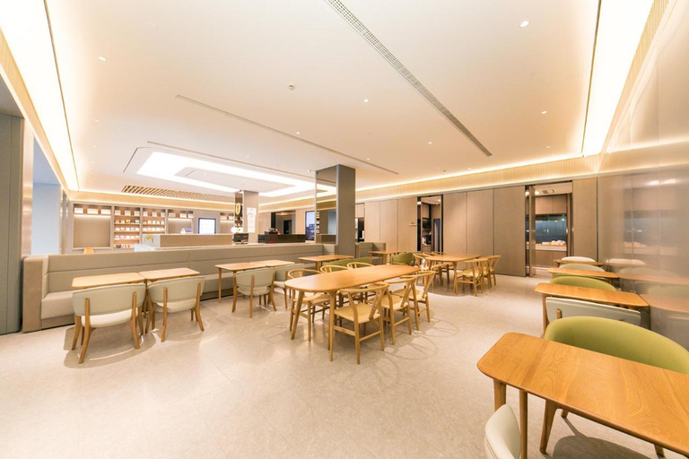 Food & Drinks 5, JI Hotel Shanghai World Expo Yanggao Nan Road, Shanghai