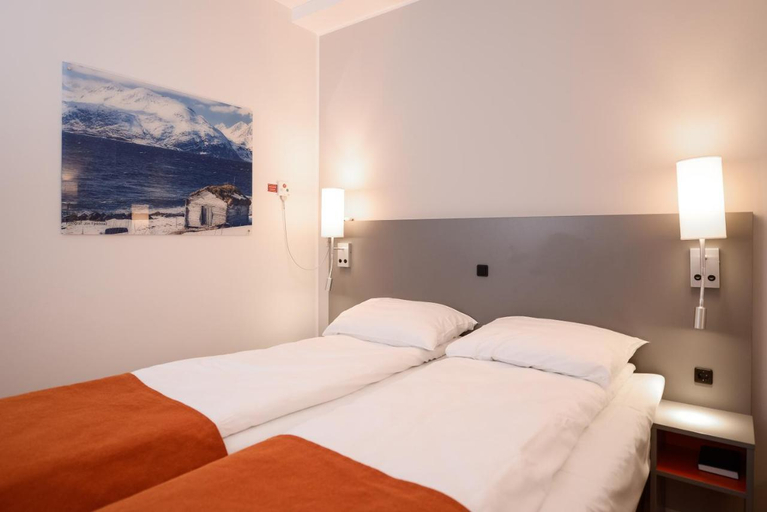 Bedroom 2, Pingvinhotellet UNN Tromsø, Tromsø