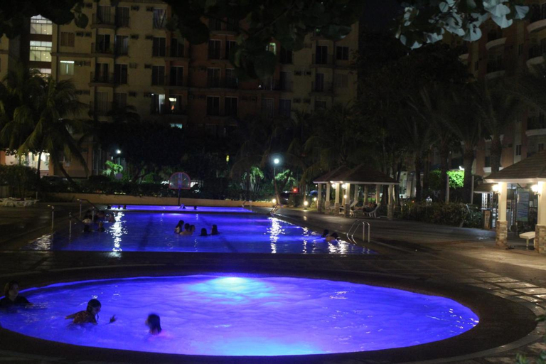 CHATEAU ELYSEE a6 near AIRPORT Wifi Kitchen, Parañaque
