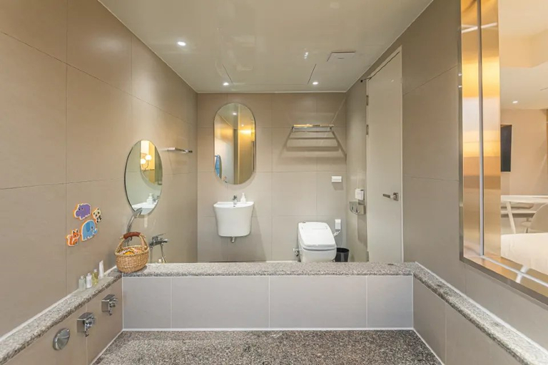 Bathroom 3, Asherah Villard Aqua Business Hotel, Gimhae
