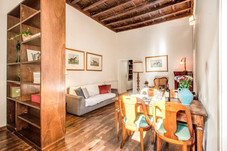Bedroom 5, Passetto at Borgo Pio, Roma
