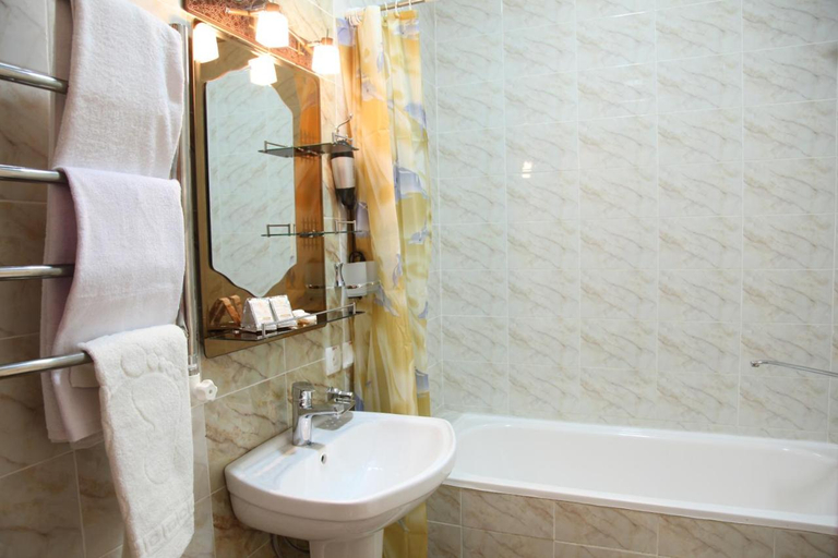 Bathroom, Vardonze, Buxoro
