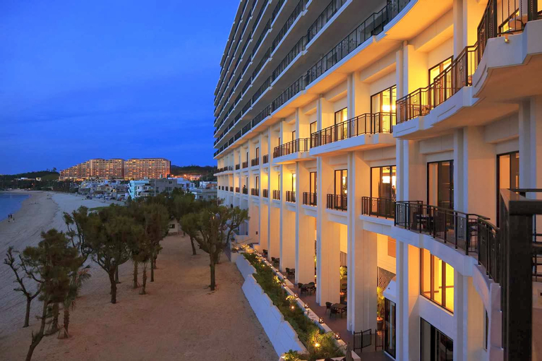 Hotel Monterey Okinawa Spa & Resort, Onna