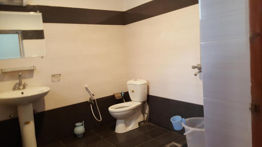 Bathroom 5, Pine Top Hotel Murree, Rawalpindi