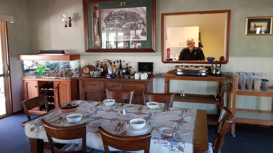 Food & Drinks, Pecan Hill BNB, Toodyay