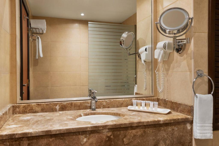 Bathroom 4, Dar Al Fayzeen Makkah, Makkah