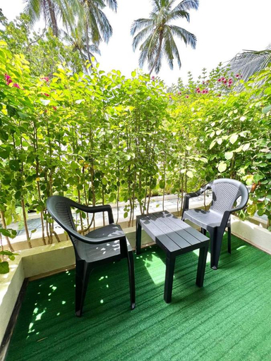 Others 4, Unnamed property, Mulaku Atoll