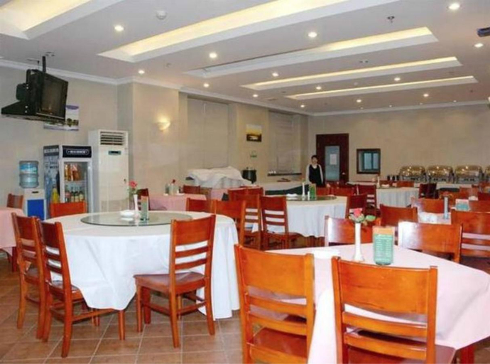 Food & Drinks 3, Nahar Residency, The Nilgiris