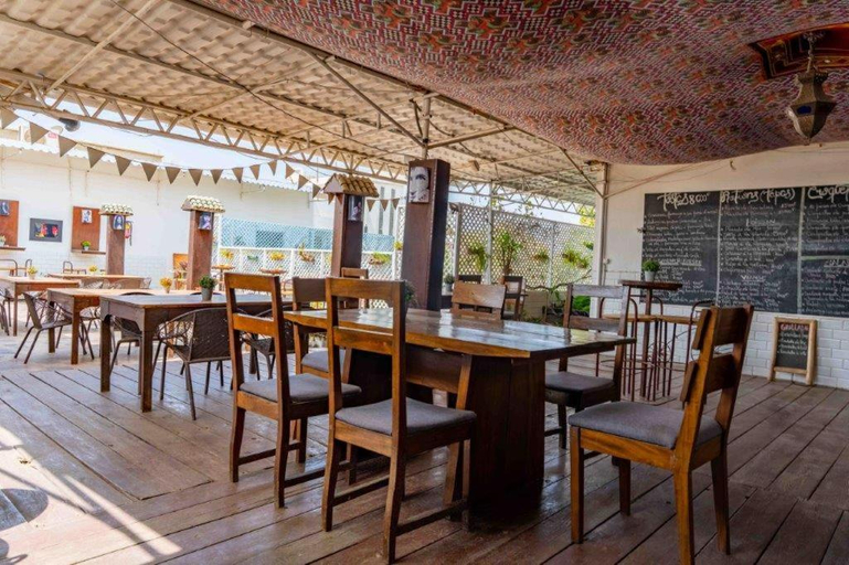 Food & Drinks 4, Casa Mara Dakar, Dakar