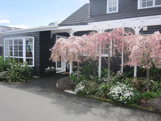 Exterior & Views 2, Cottage Mews Motel, Taupo