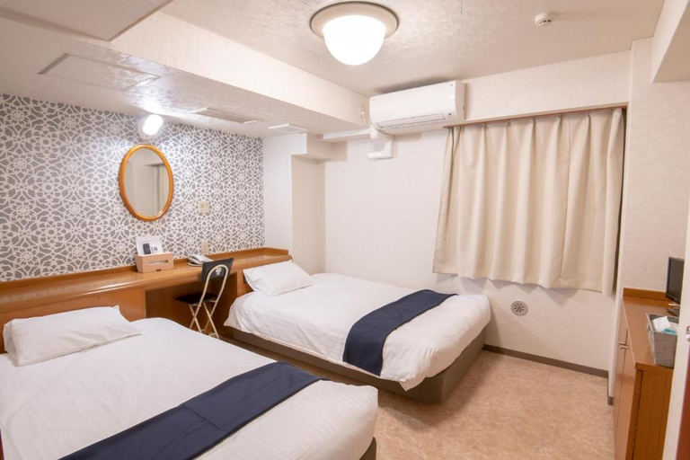 Bedroom 3, Kawasaki Station Inn, Kawasaki