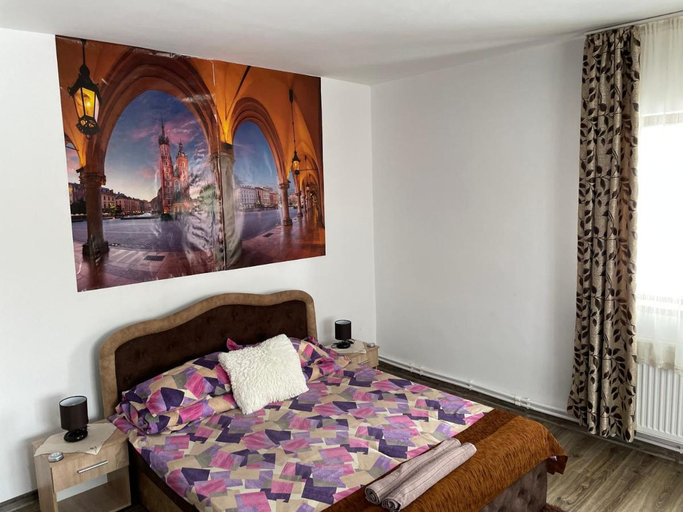 Bedroom 1, Casa Raraului, Campulung Moldovenesc