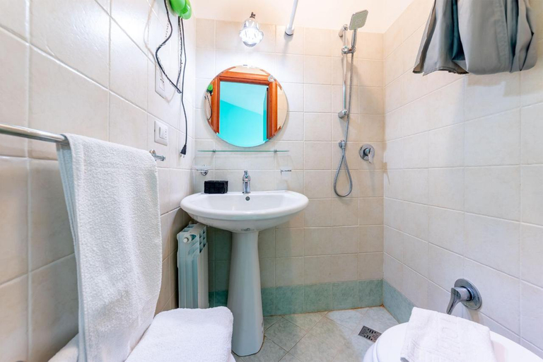 Bathroom 3, B&B Capriccio, Rome