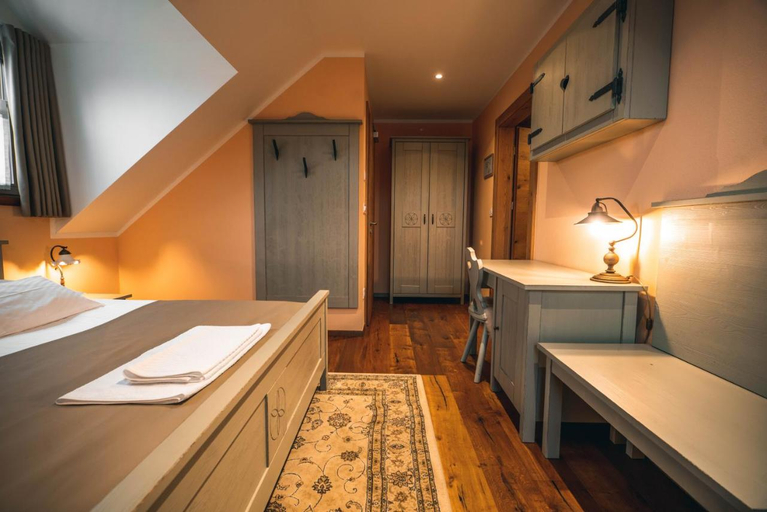 Bedroom 2, Hotel Zamorc, Škofja Loka
