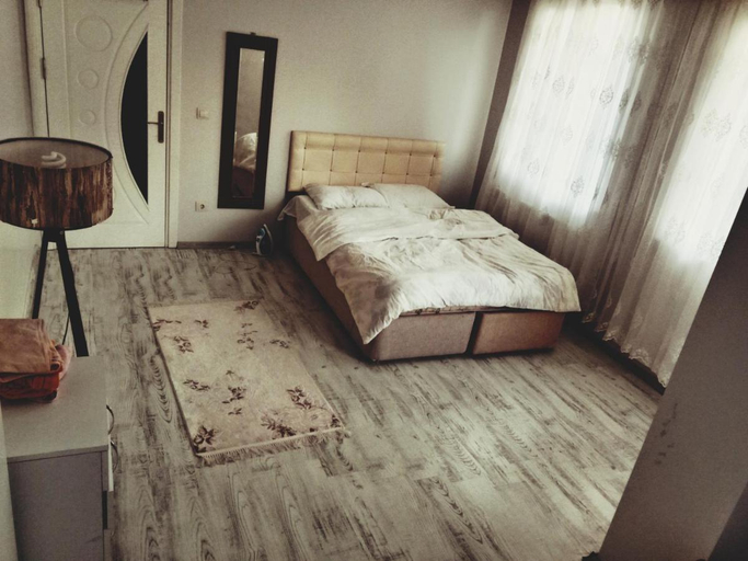Bedroom 3, Ahmet teacher hotel,6 Minutes from the airport, Arnavutkoy