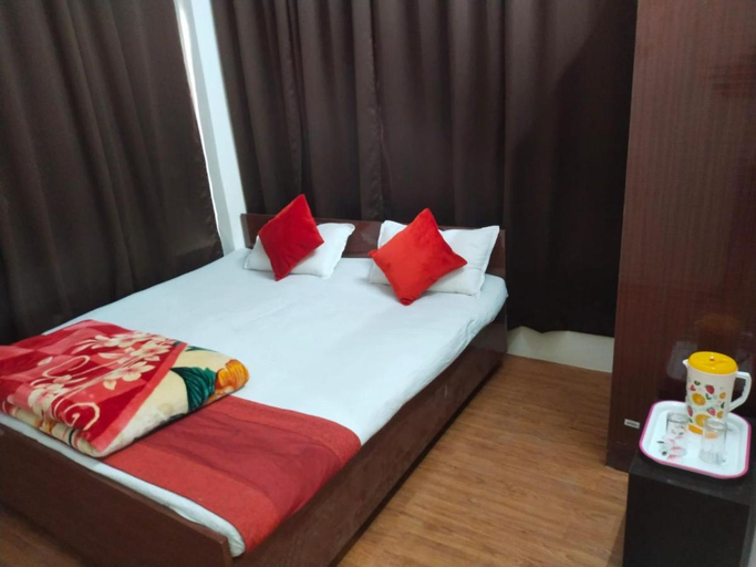 Bedroom 4, Goroomgo Hotel Paradise Varanasi, Varanasi