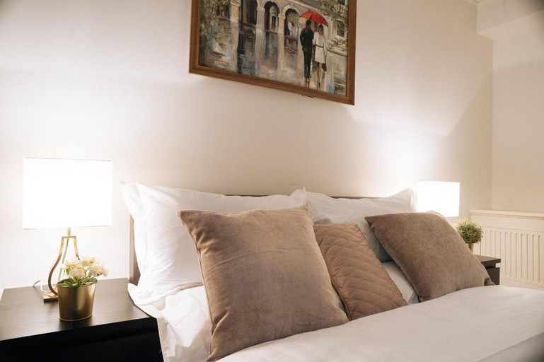 Bedroom 4, Mayfair Residences, London
